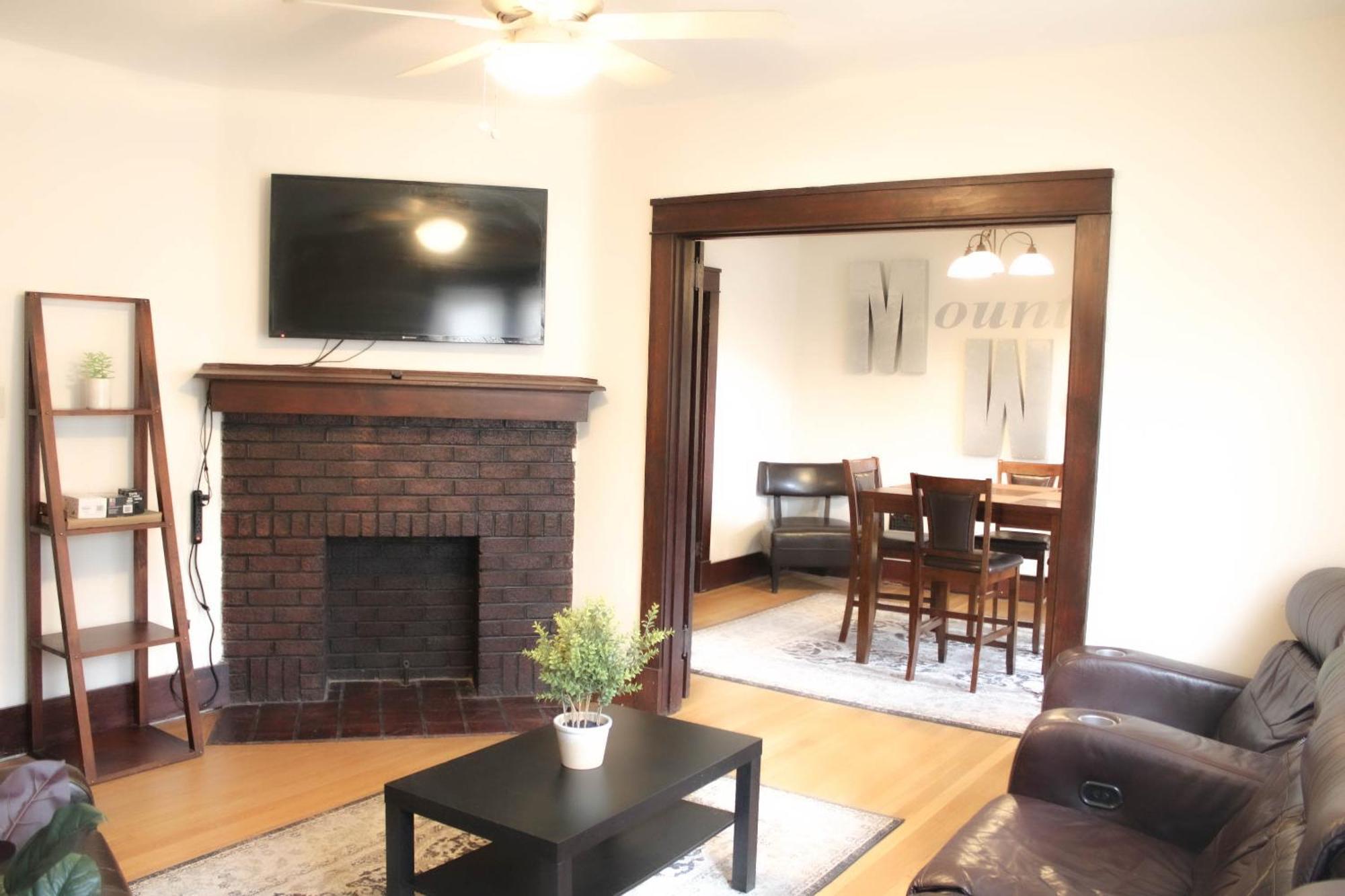 Comfy And Spacious 3 Bedroom - Easy City Access Pittsburgh Buitenkant foto